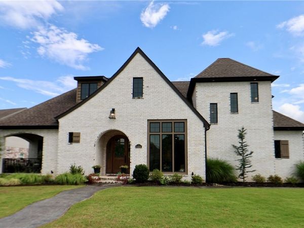 8400 Donnington Court , Fort Smith, AR 72916