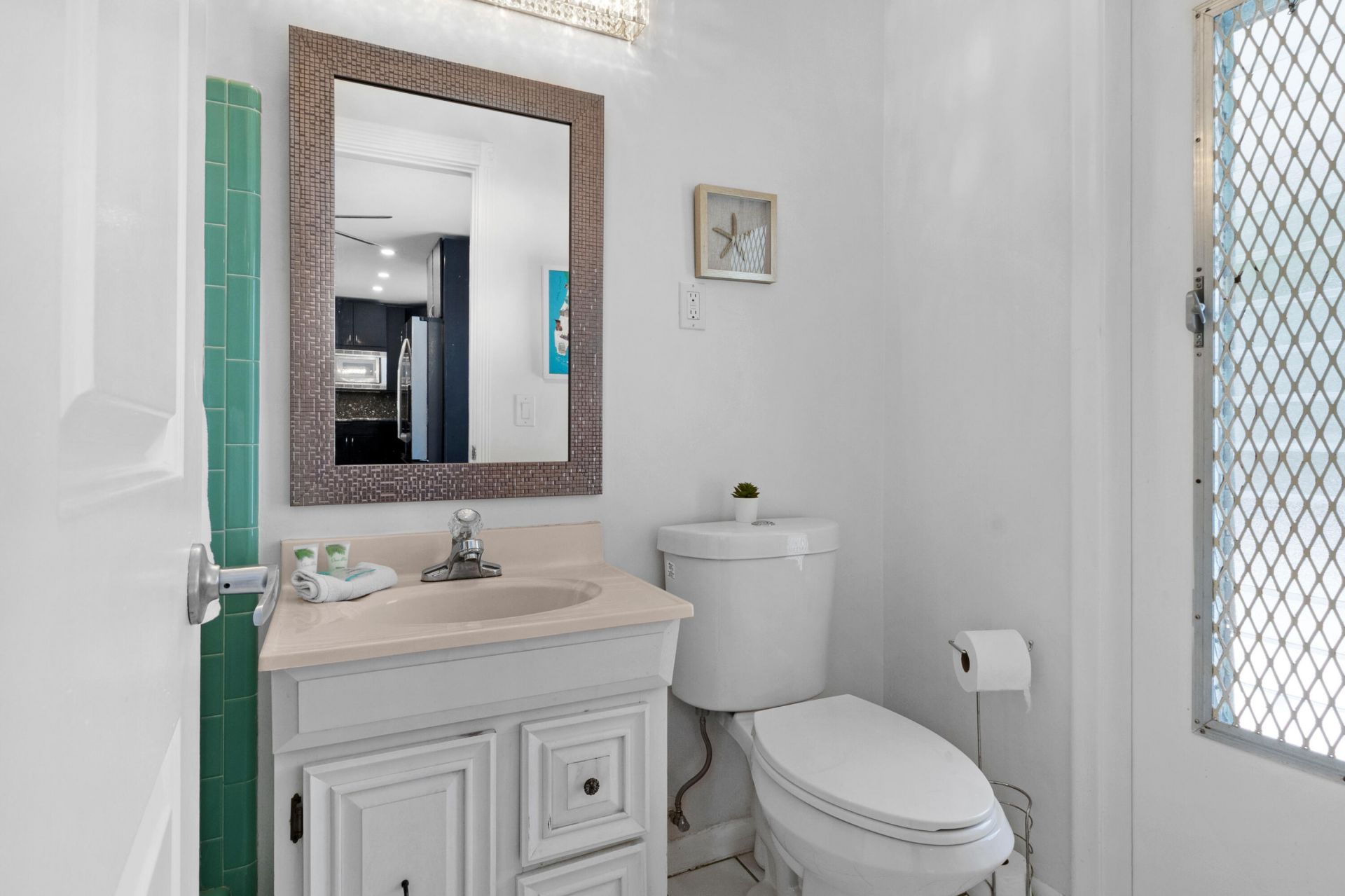 1418 NE 57th Place, Fort Lauderdale, FL 33334 Photo