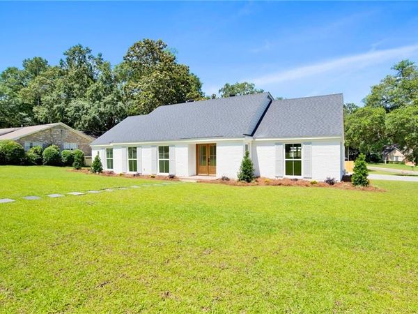 4543 Kingsway Drive , Mobile, AL 36608