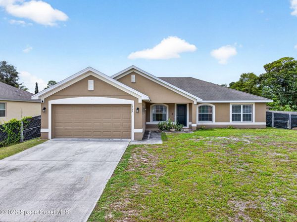 1726 Pace Drive NW, Palm Bay, FL 32907