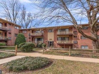 7372 LEE HIGHWAY, Unit 101, FALLS CHURCH, VA 22046