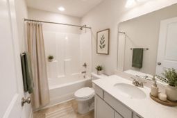 129 Kings Parish Court  photo 4