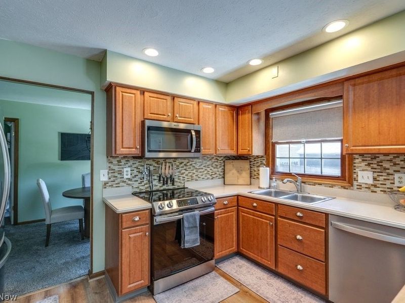 533 Louise Street , Ravenna, OH 44266 Photo 10