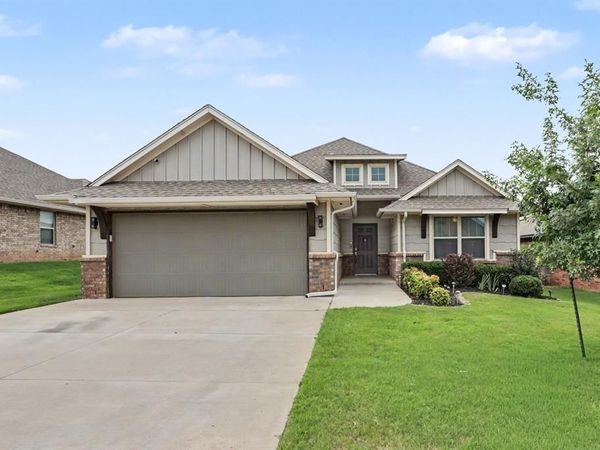 6124 Oxnard Street, Edmond, OK 73034