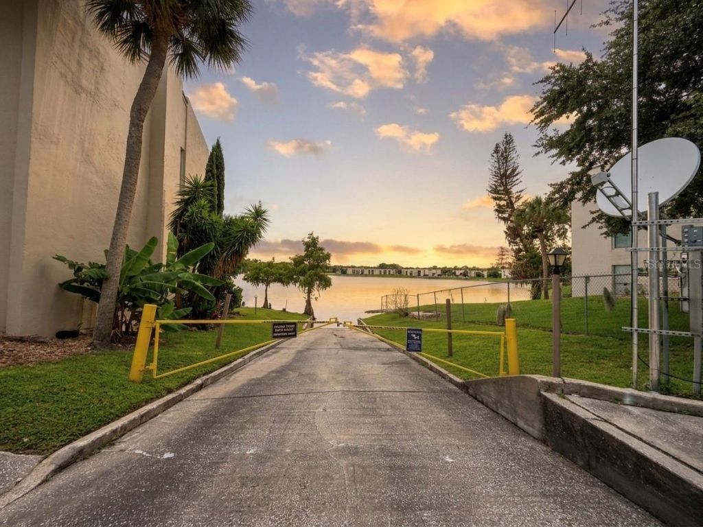 554 Orange Drive , Unit 15, Altamonte Springs, FL 32701 Photo