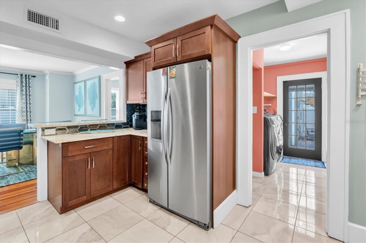 248 14th Avenue Ne, Saint Petersburg, FL 33701 Photo