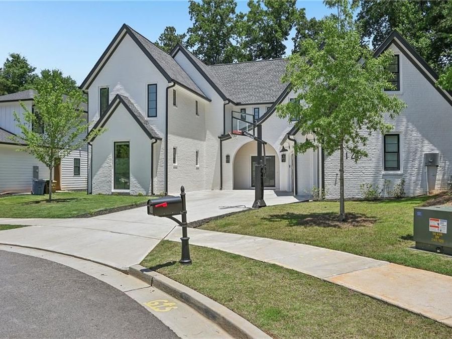 Property Image 4