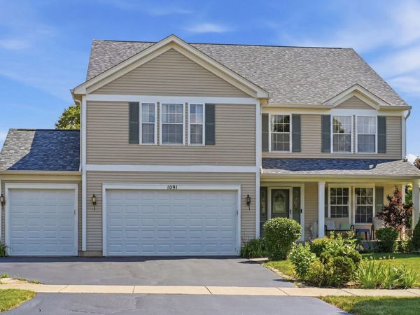 1091 Pattee Avenue, Elburn, IL 60119