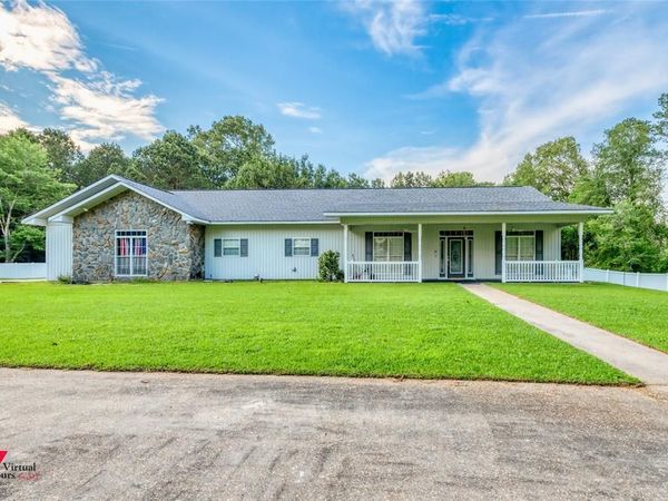 1580 Machen Drive , Springhill, LA 71075