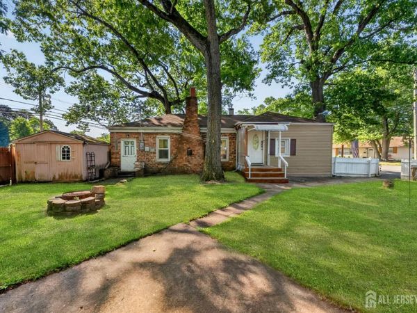 31 Monmouth Road, Monroe Township, NJ 08831