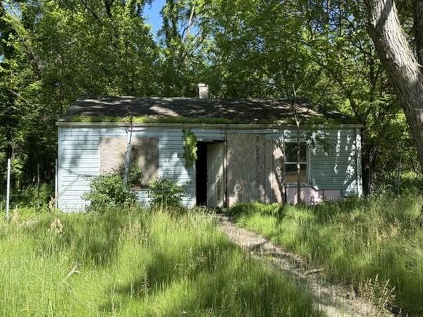 1271 Dakota Street , Unit 13, Gary, IN 46403