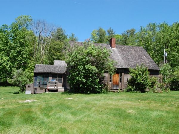 622 Spencer Rd., Oakham, MA 01068
