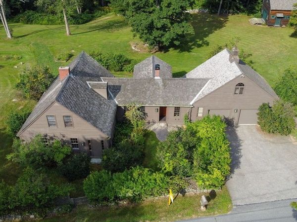 622 Spencer Rd., Oakham, MA 01068