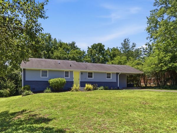 2525 Woodberry Dr, Nashville, TN 37214