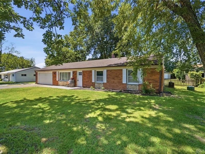 9095 N Bunnell Hill Road, Clearcreek Township, OH 45458 Photo 2