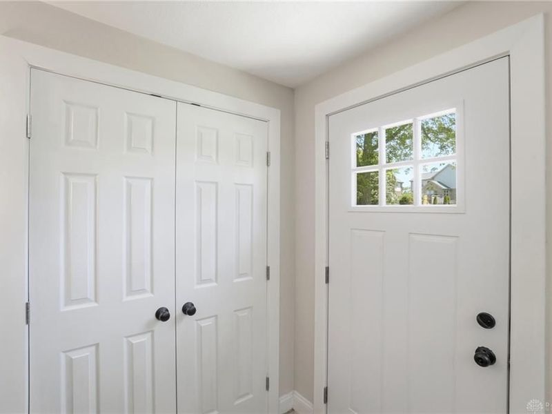 9095 N Bunnell Hill Road, Clearcreek Township, OH 45458 Photo 7