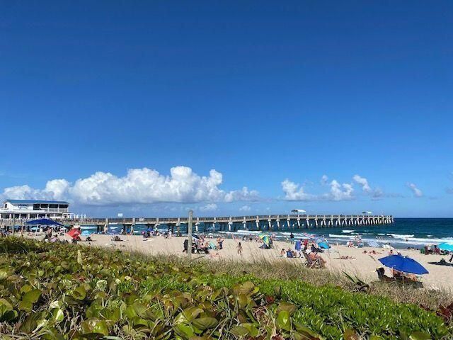 2201 N Lakeside Drive, Lake Worth Beach, FL 33460 Photo