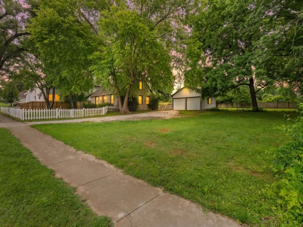 1414 W Walnut Street , Springfield, MO 65806