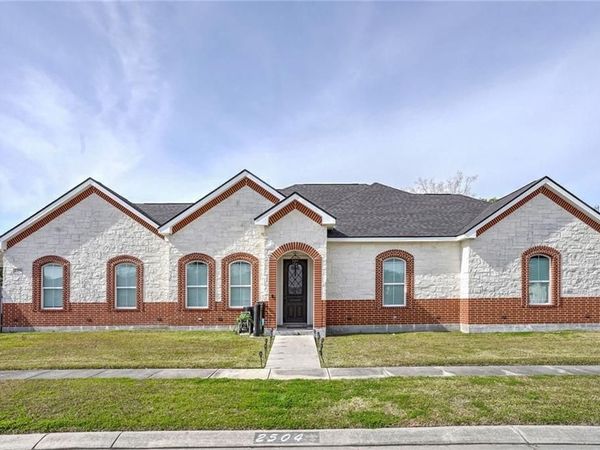 2504 CAMPAGNA Drive, Chalmette, LA 70043