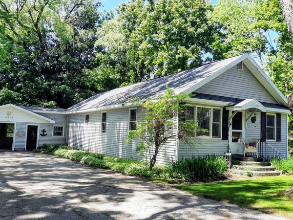 8052 Schroeder Street, Onekama, MI 49675