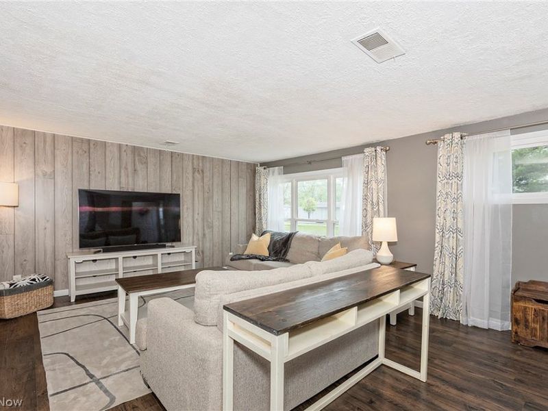 1924 Westwood Drive, Twinsburg, OH 44087 Photo 5