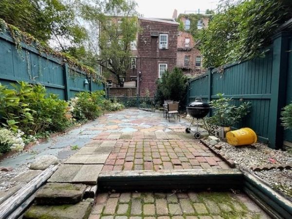 95 W Cedar Street, Unit 1, Boston, MA 02114