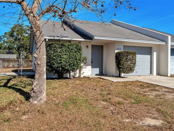 236 VILLAGE CREST COURT , LAKELAND, FL 33809