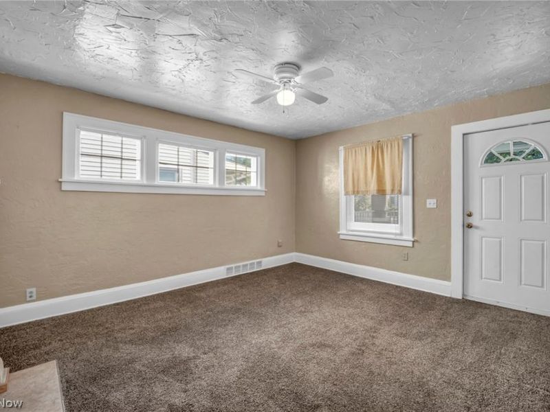21821 Wilmore Avenue , Euclid, OH 44123 Photo 12