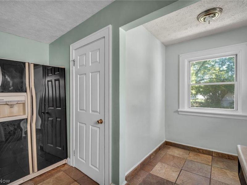 21821 Wilmore Avenue , Euclid, OH 44123 Photo 15