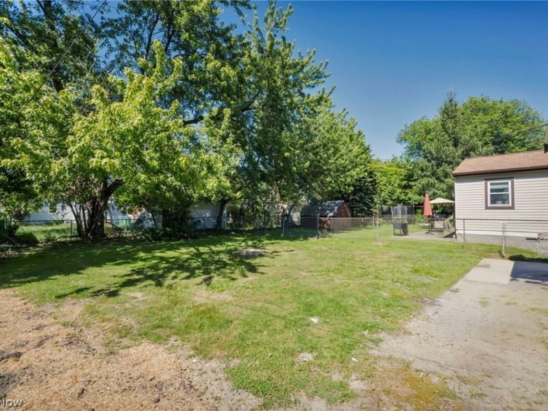 21821 Wilmore Avenue , Euclid, OH 44123 Photo 38