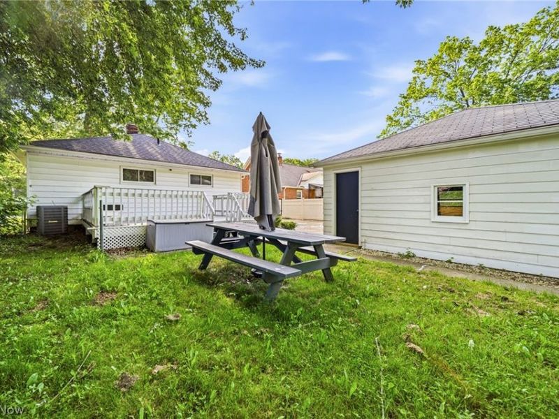 1976 Beverly Hills Drive, Richmond Heights, OH 44143 Photo 22