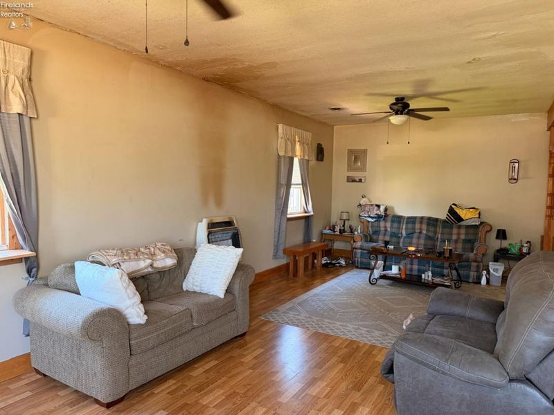 807 E State Street, Fremont, OH 43420 Photo 4
