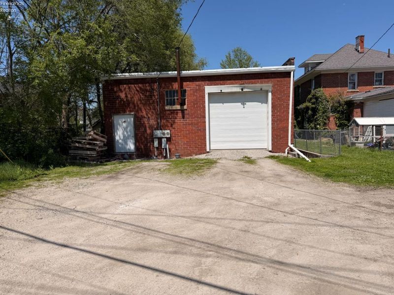 807 E State Street, Fremont, OH 43420 Photo 44