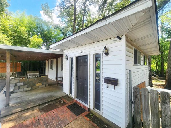 509 Cherry Lane , Malvern, AR 72104