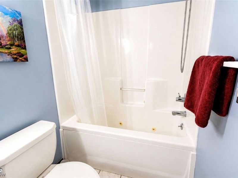 6215 Hidden Creek Drive, Unit 316, Lorain, OH 44053 Photo 23