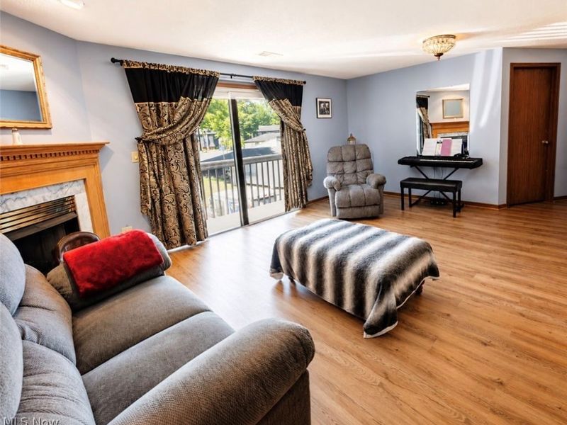 6215 Hidden Creek Drive, Unit 316, Lorain, OH 44053 Photo 4