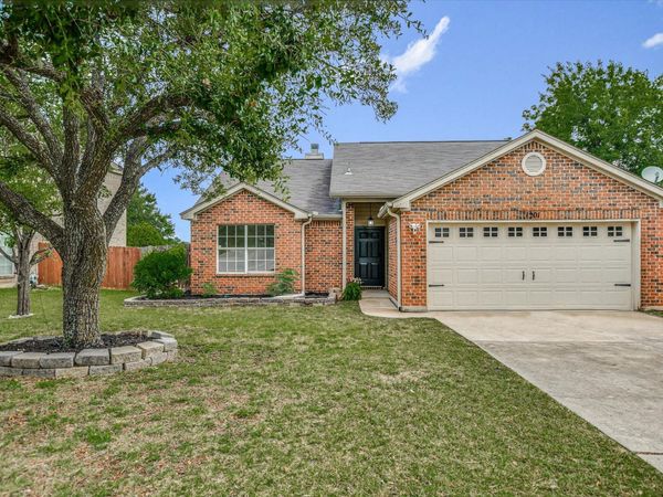 1201 Madrone TRL , Leander, TX 78641