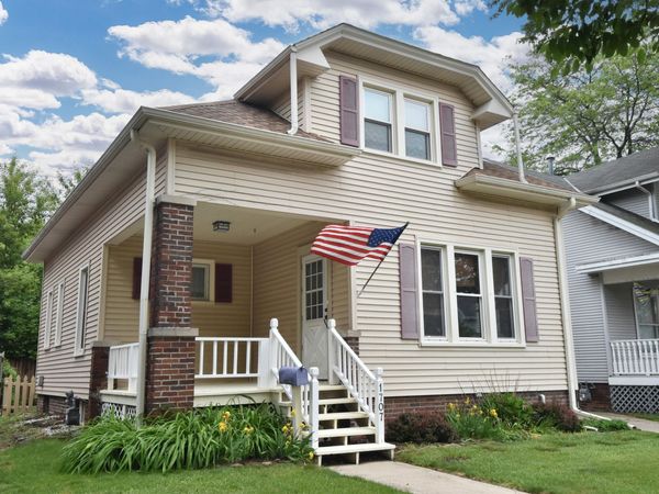1707 Carlisle Ave, Racine, WI 53404