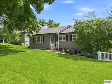 1411 Sunbury Drive, Bellevue, NE 68005