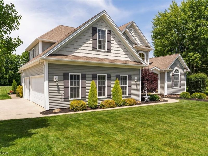 4875 Deerfield Court, Mantua, OH 44255 Photo 4