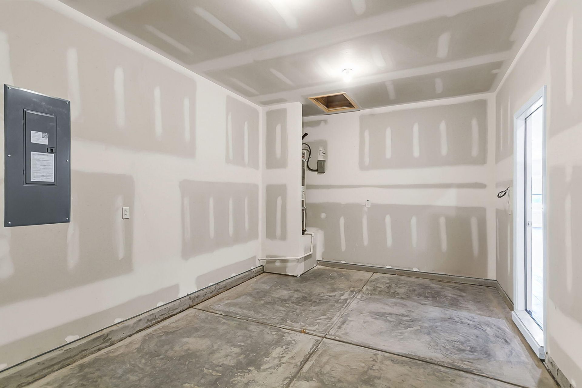 5085 Blackberry Lane Photo 13
