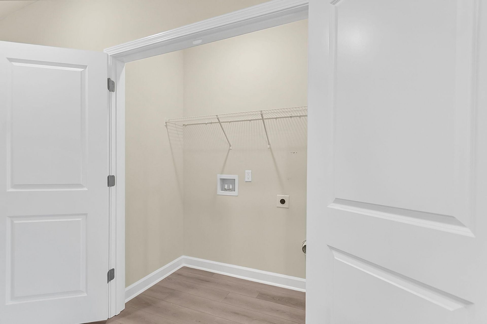 5085 Blackberry Lane Photo 18