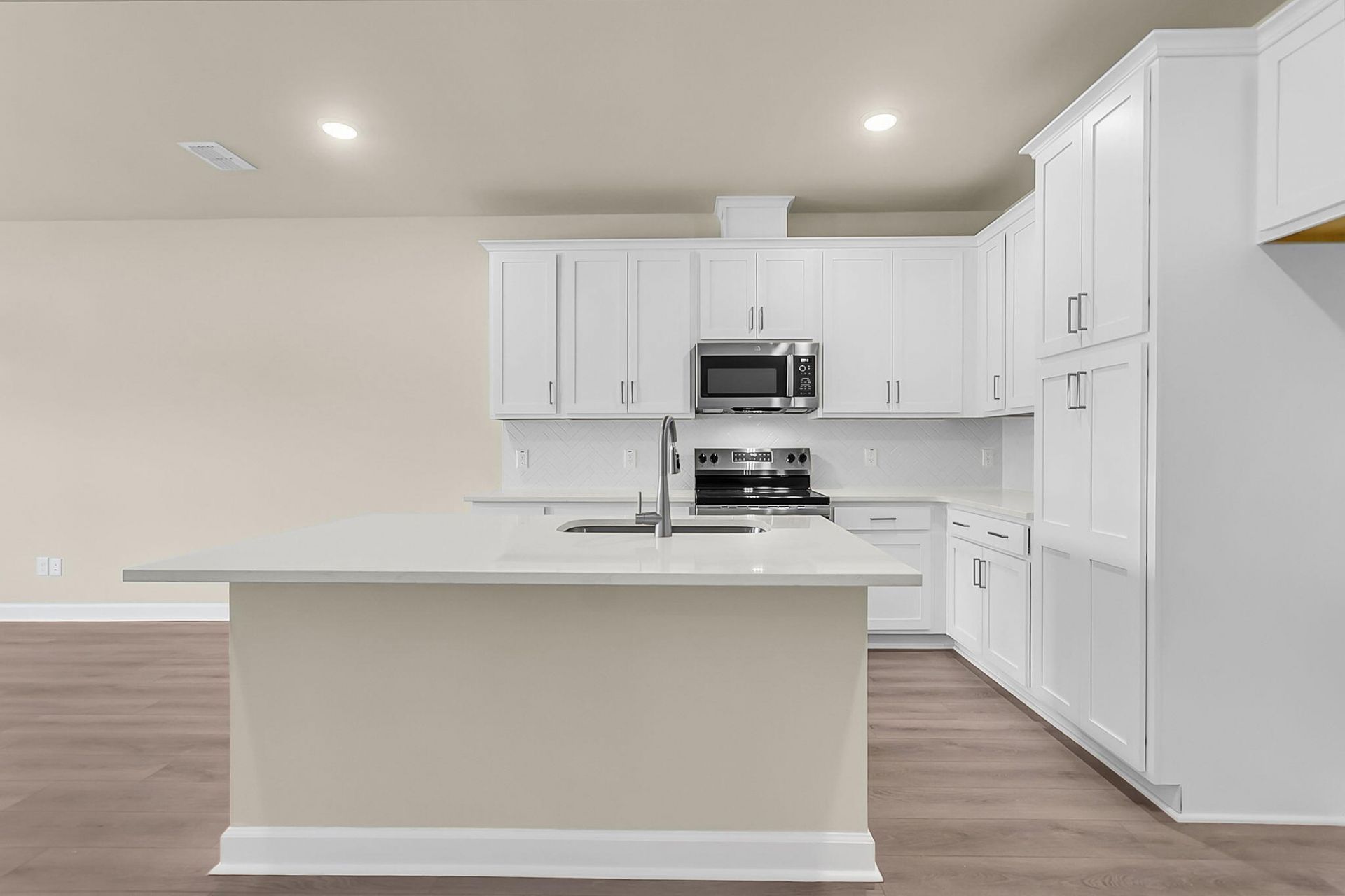 5085 Blackberry Lane Photo 19