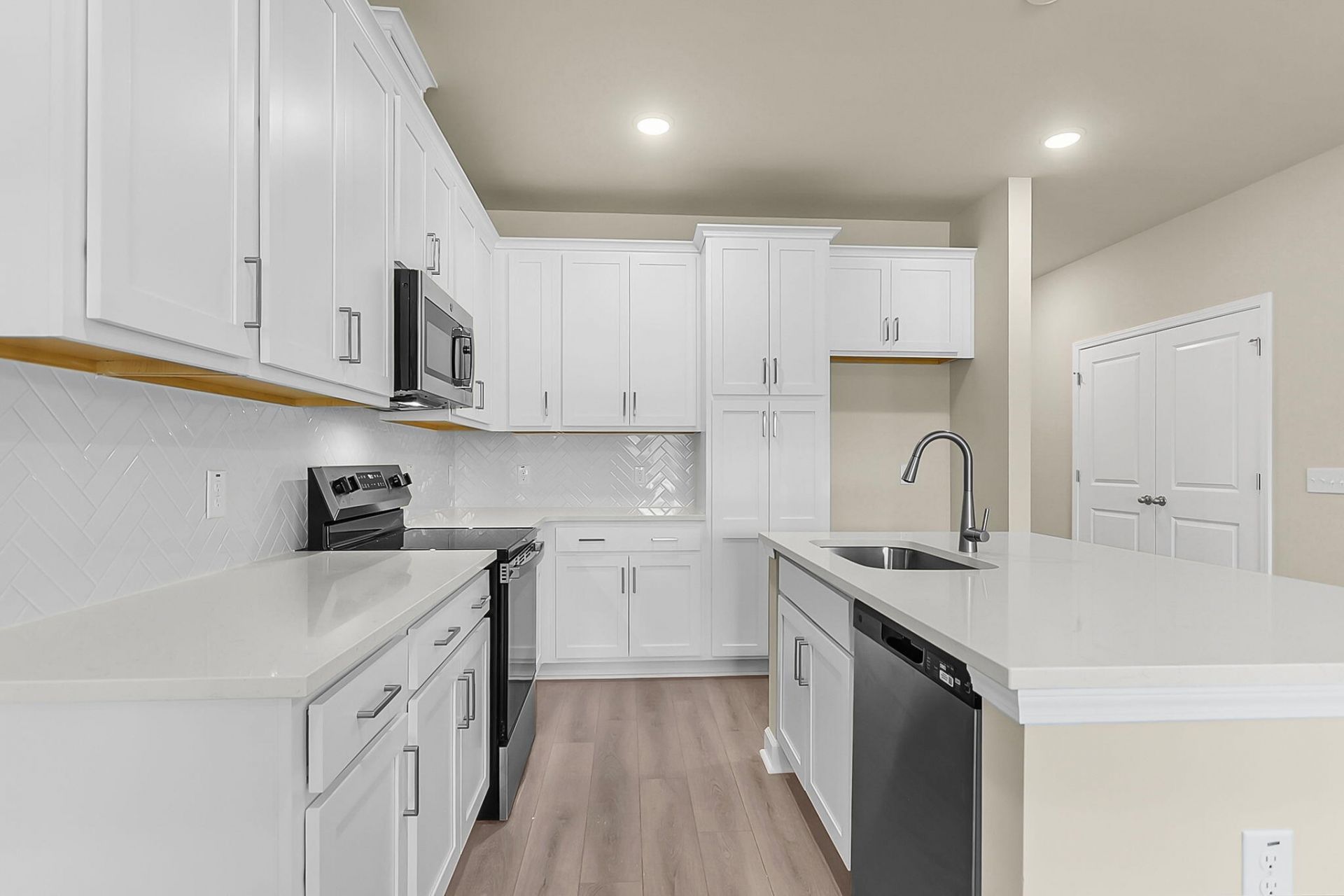 5085 Blackberry Lane Photo 22