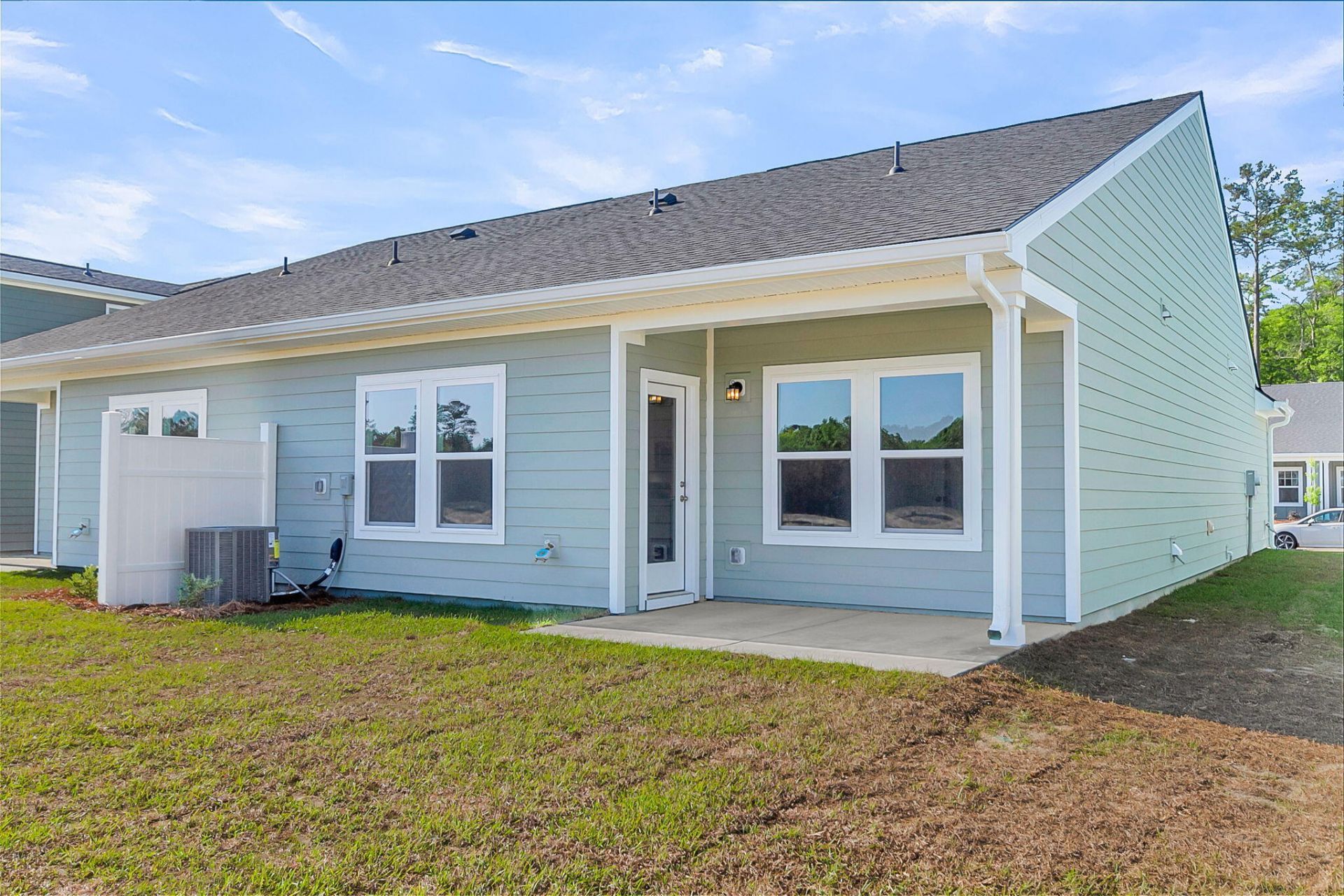 5085 Blackberry Lane Photo 7