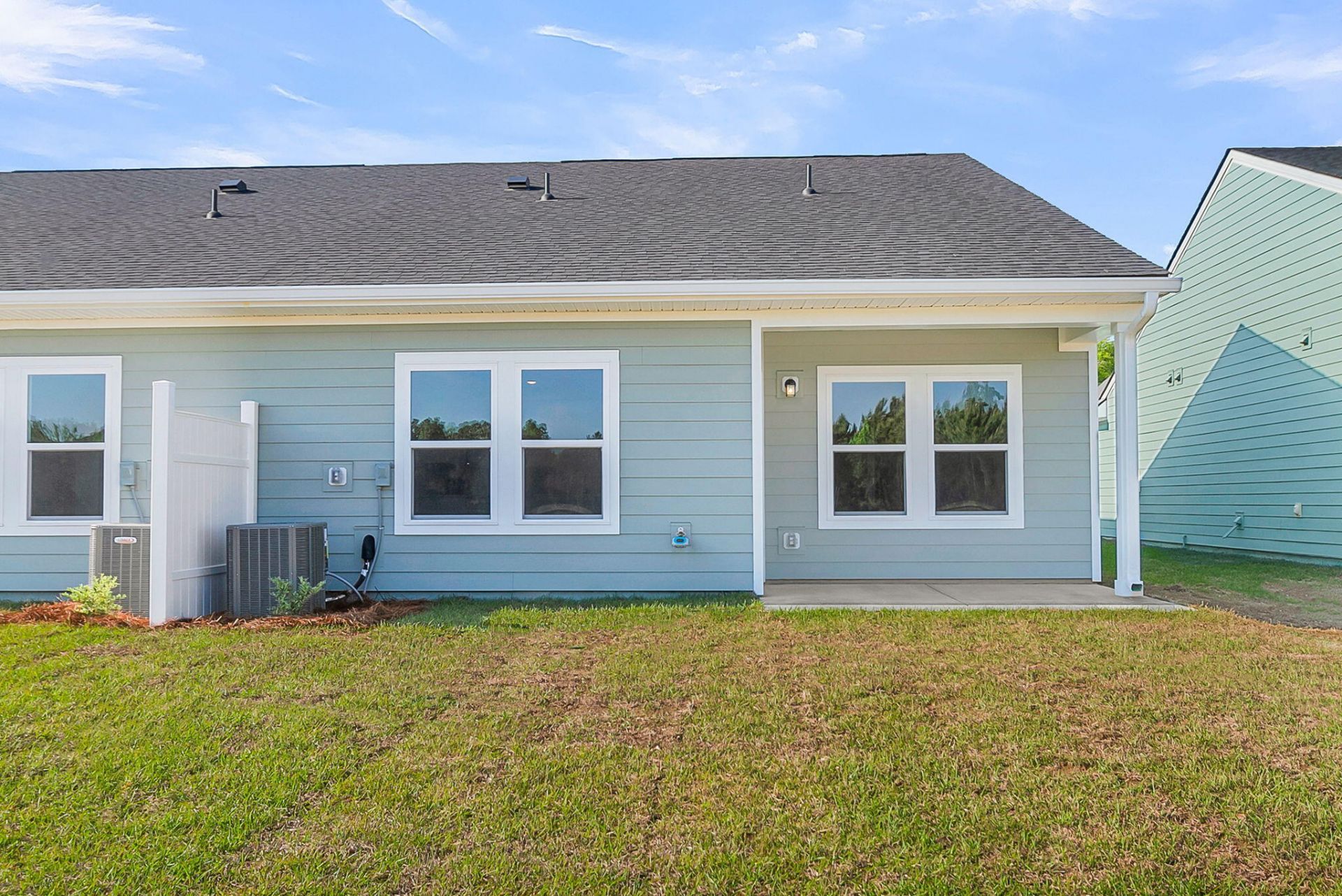 5085 Blackberry Lane Photo 8