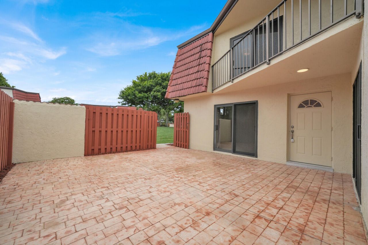 3878 Victoria Drive, West Palm Beach, FL 33406 Photo