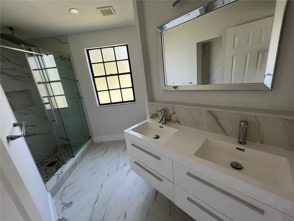9015 W Sunrise Boulevard, Plantation, FL 33322 Photo