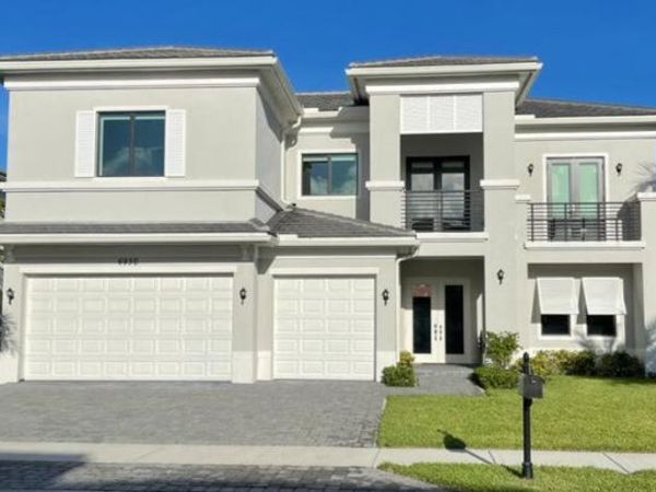 6930 NW 27th Avenue, Boca Raton, FL 33496