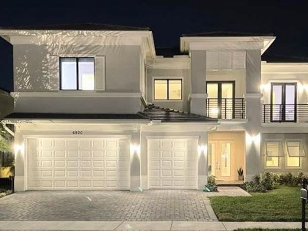 6930 NW 27th Avenue, Boca Raton, FL 33496